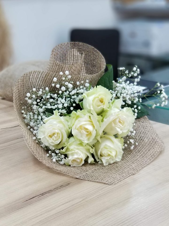 6 Beyaz Gül Buketi - İzmir Çiçekçi